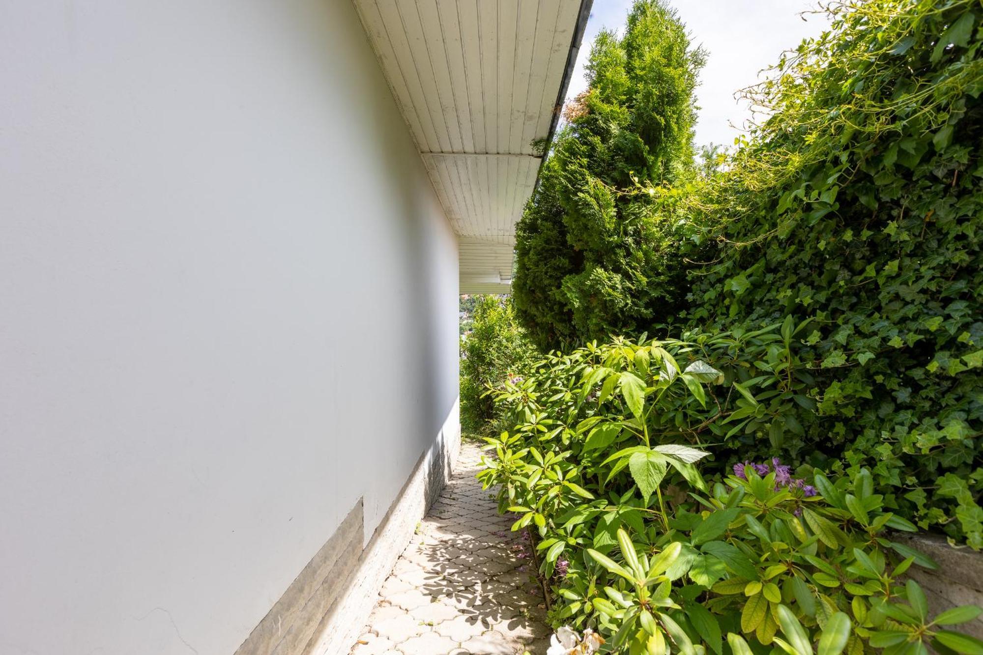 Villa Amalia, Centrum Banska Stiavnica, Parkovanie Pre 2 Auta, Velka Zahrada S Krbom, Cela Villa Amalia Pre 14 Osob Alebo Samostatne Nezavisle Prve Podlazie Villa Ama Pre 6 Osob Alebo Samostatne Nezavisle Podkrovie Villa Lia Pre 8 Osob,Pristup Cez Pi المظهر الخارجي الصورة
